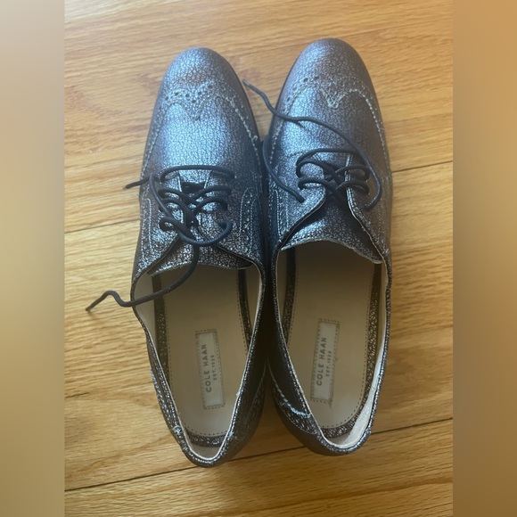New COLE HAAN Grand Os Metallic Golden Leather Oxfords Flats Size 7.5 - Picture 3 of 6